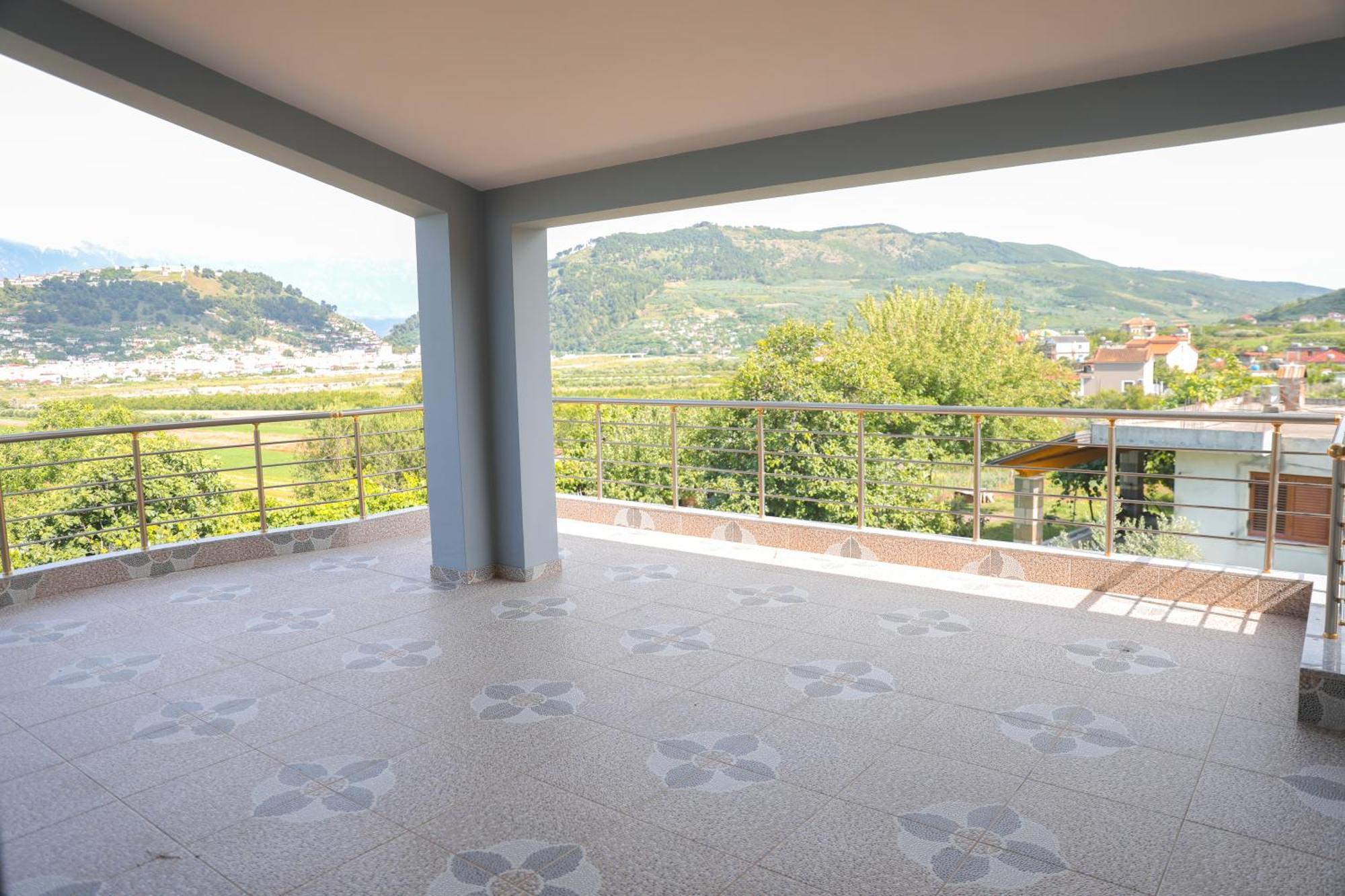 Vila Amla's Berat